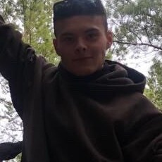 Фотография мужчины Валерий, 19 лет из г. Олекминск