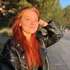 Фотография девушки Елена, 18 лет из г. Астрахань