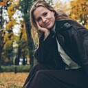 София, 33 года