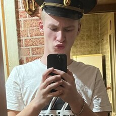 Фотография мужчины Юрий, 19 лет из г. Смоленск