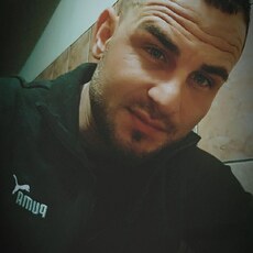 Фотография мужчины Ionutbaciu, 28 лет из г. Arad
