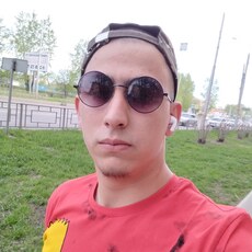 Фотография мужчины Матвей, 21 год из г. Красноярск