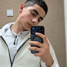 Фотография мужчины Артур, 19 лет из г. Минск