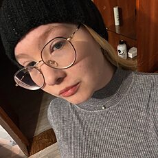 Фотография девушки Алина, 18 лет из г. Ильинский (Пермский Край)