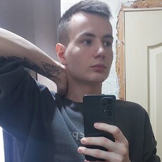 Фотография мужчины Иван, 18 лет из г. Ижевск