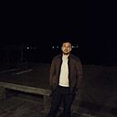 Яхьёбек, 40 лет