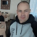 Роман, 44 года