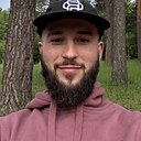 Роман, 25 лет