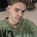 Илья, 22 года
