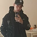 Олег, 23 года