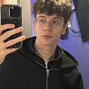 Денис, 22 года