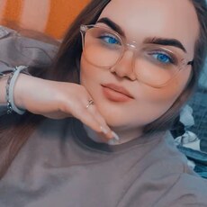 Фотография девушки Оленка, 21 год из г. Новояворовск