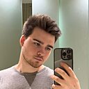 Илья, 22 года