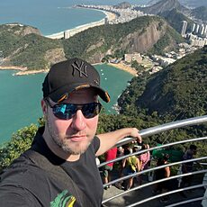 Фотография мужчины Дмитрий, 37 лет из г. Москва