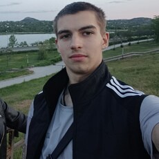 Фотография мужчины Даня, 18 лет из г. Донецк
