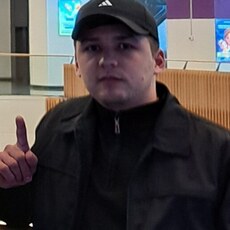 Фотография мужчины Сарвар, 22 года из г. Тюмень