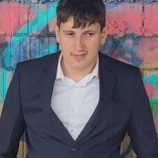 Фотография мужчины Valentin, 19 лет из г. Iași