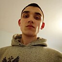 Максим, 22 года