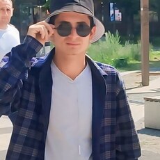 Фотография мужчины Миша, 21 год из г. Симферополь