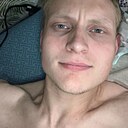 Макс, 24 года