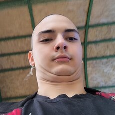 Фотография мужчины Михаил, 18 лет из г. Ессентуки