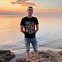 Роман, 24 года