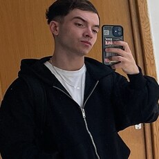 Фотография мужчины Catalin, 23 года из г. București