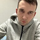 Роман, 25 лет