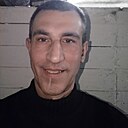 Максим, 44 года