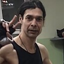 Сантьяго, 33 года