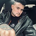 Unknown, 32 года