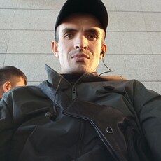 Фотография мужчины Islombek, 28 лет из г. Иркутск