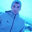 Макс, 24 года