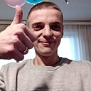 Максим, 33 года