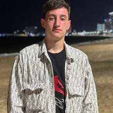 Фотография мужчины Артём, 21 год из г. Тюмень