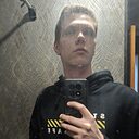 Антон, 23 года