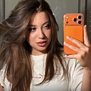 Милана, 33 года