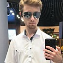 Максим, 24 года