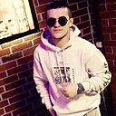 Бобур Жон, 29 лет