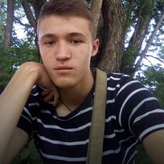 Фотография мужчины Максим, 22 года из г. Омск