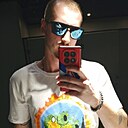 Михаил, 33 года