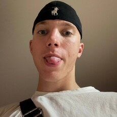 Фотография мужчины Данил, 19 лет из г. Саратов