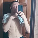 Парвиз, 21 год