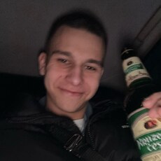 Фотография мужчины Артём, 19 лет из г. Серпухов