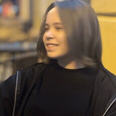 Фотография девушки Оля, 18 лет из г. Сыктывкар
