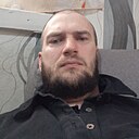 Роман, 33 года