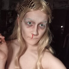 Фотография девушки Нинель, 18 лет из г. Санкт-Петербург