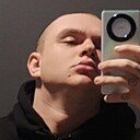 Максим, 24 года