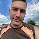 Роман, 25 лет