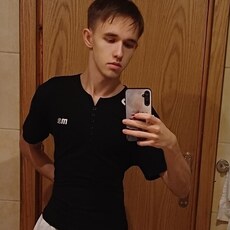 Фотография мужчины Никита, 18 лет из г. Усть-Каменогорск